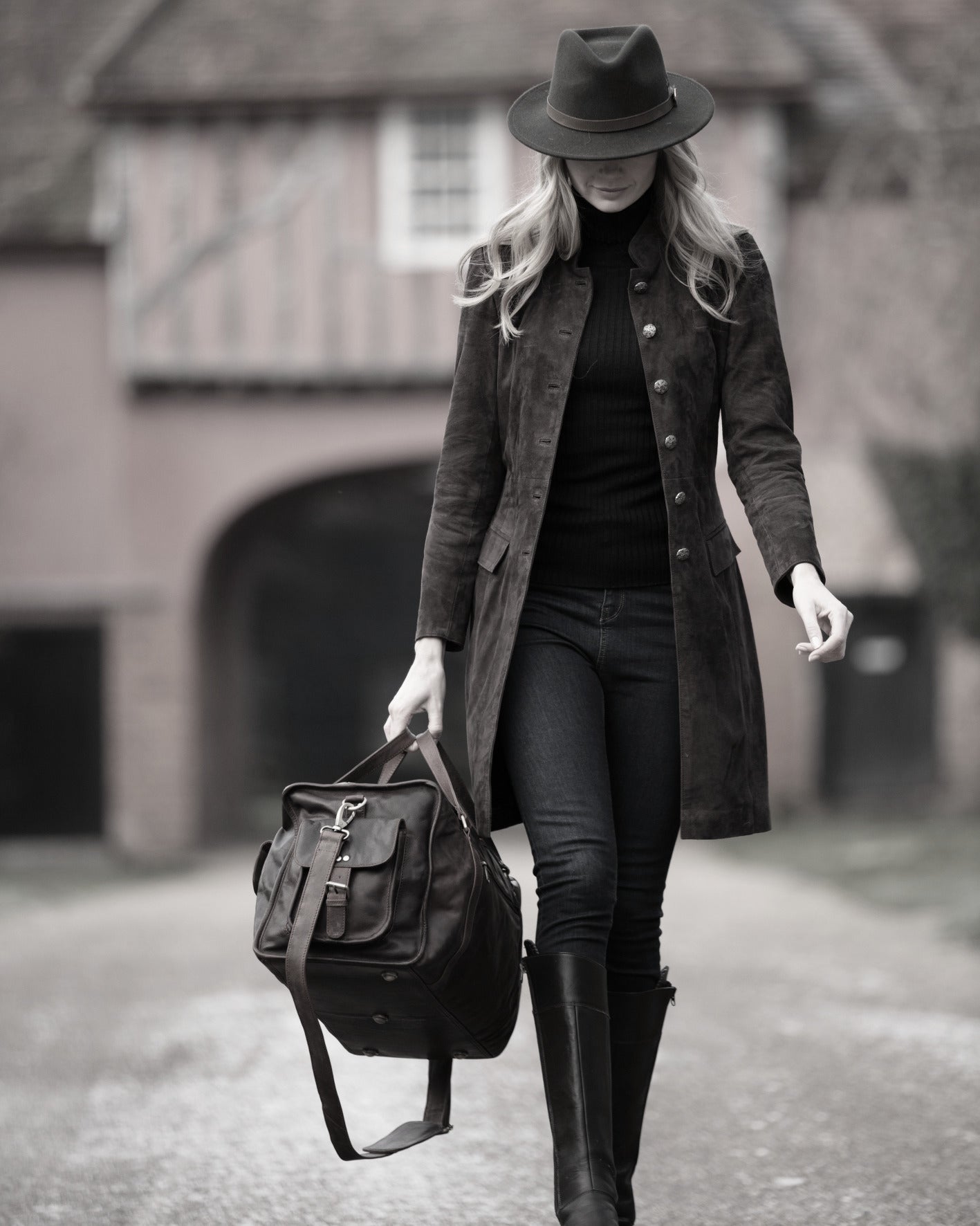 English country style full leather holdall