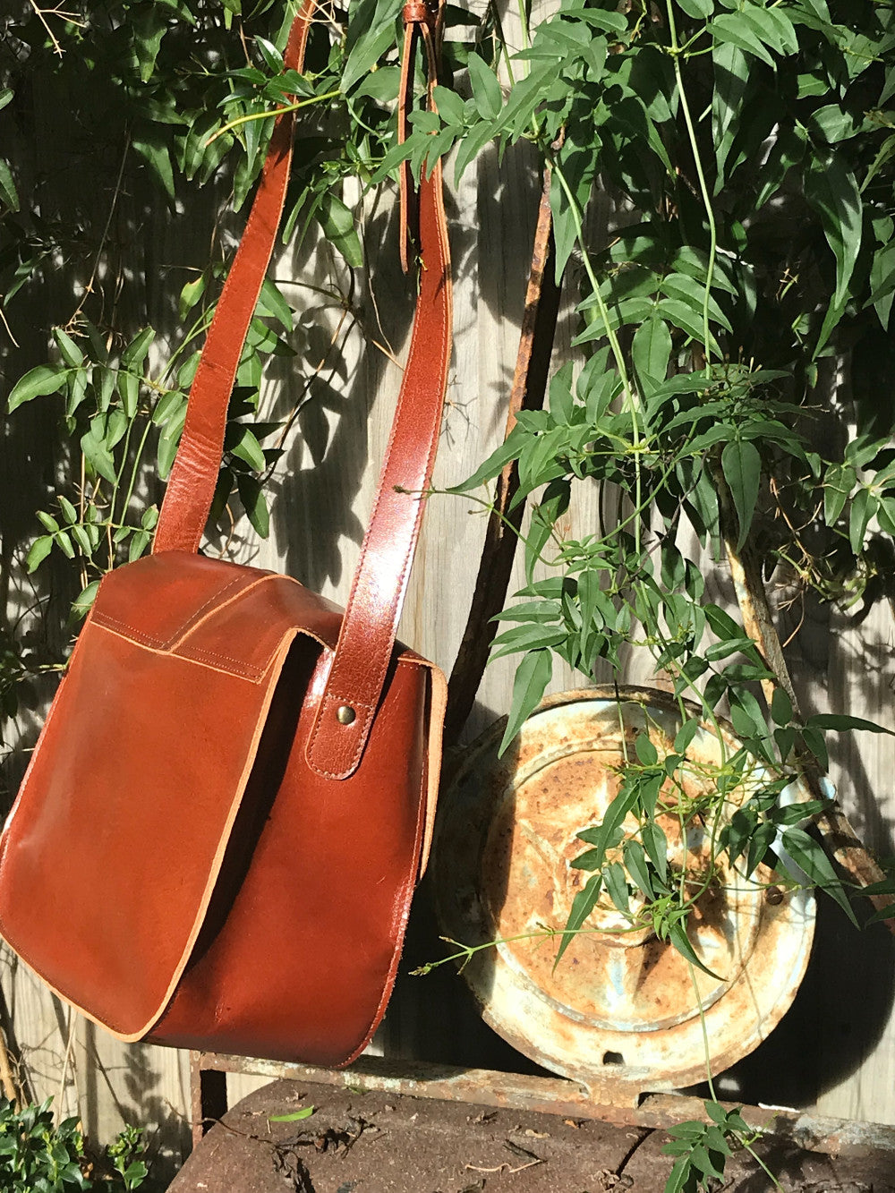 The Fairford. A classic leather saddlebag by Burghley Bags