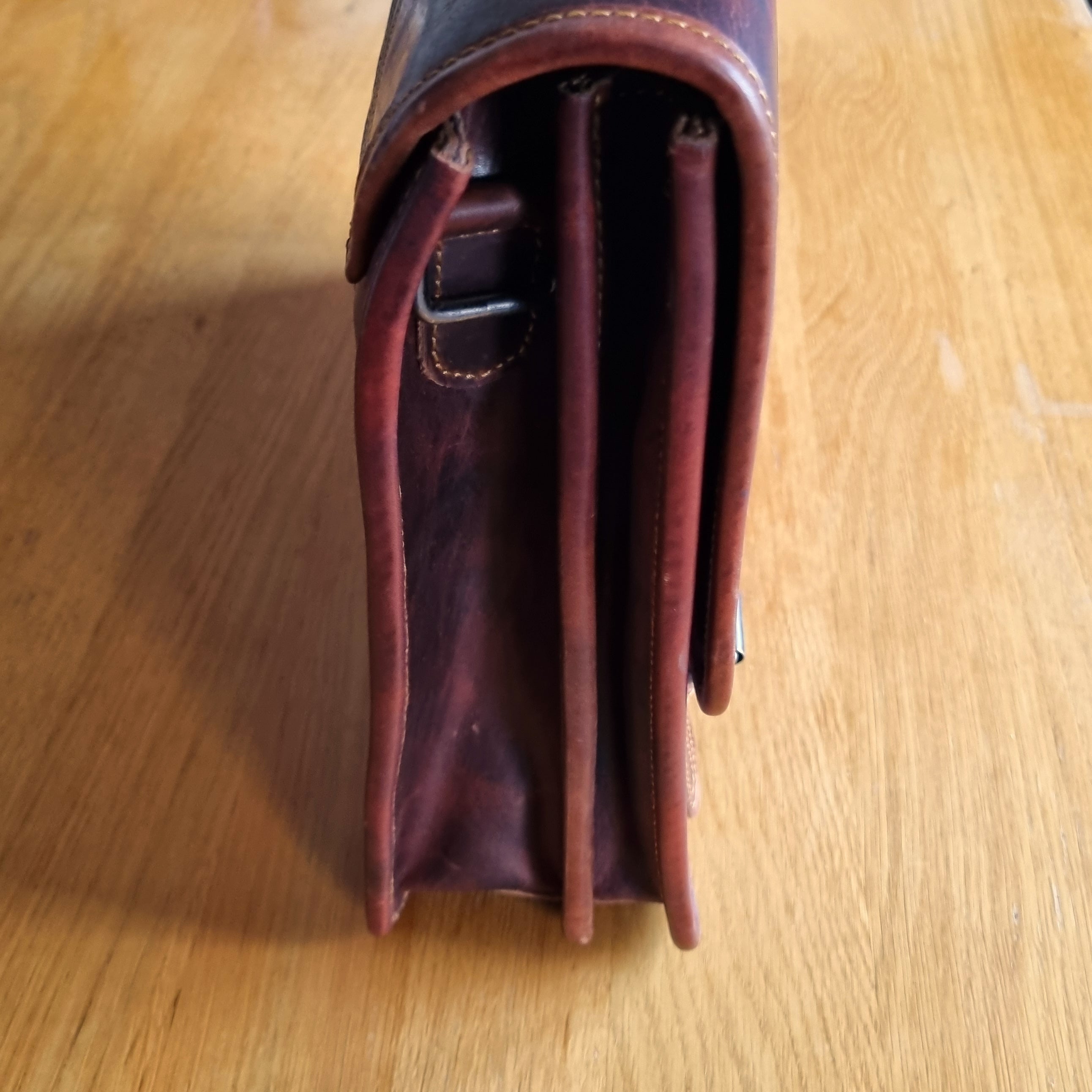 Somerby – Traditionally Styled Leather Satchel (Grade 1)