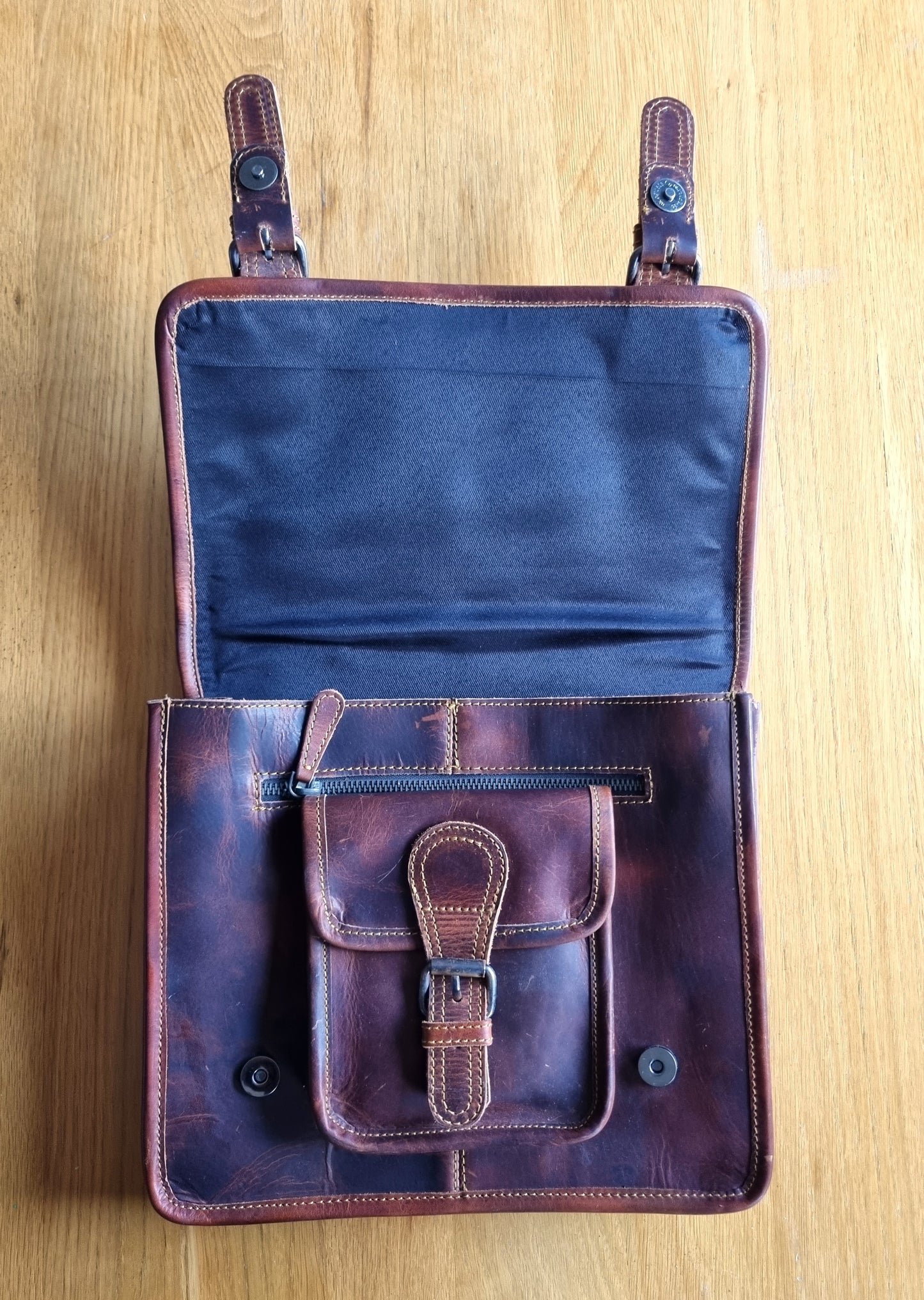 Little Somerby – Classic Vintage Leather Satchel (Grade 1)