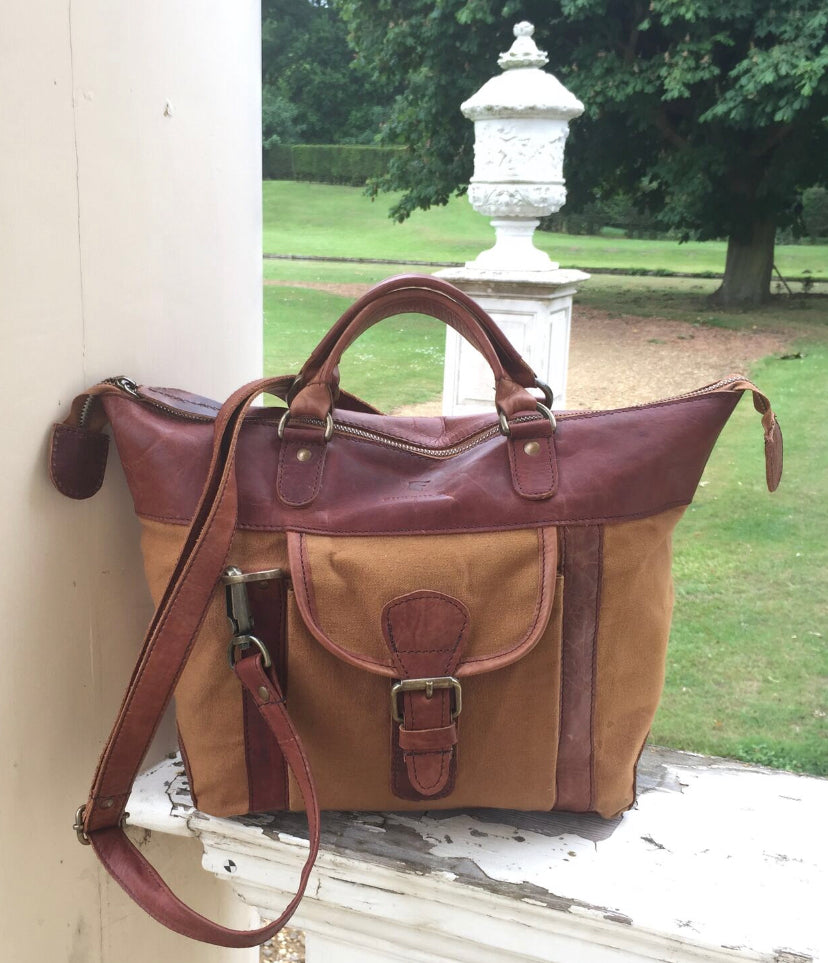 The Melton. A lightweight, country styled canvas and leather shoulder bag by Burghley Bags