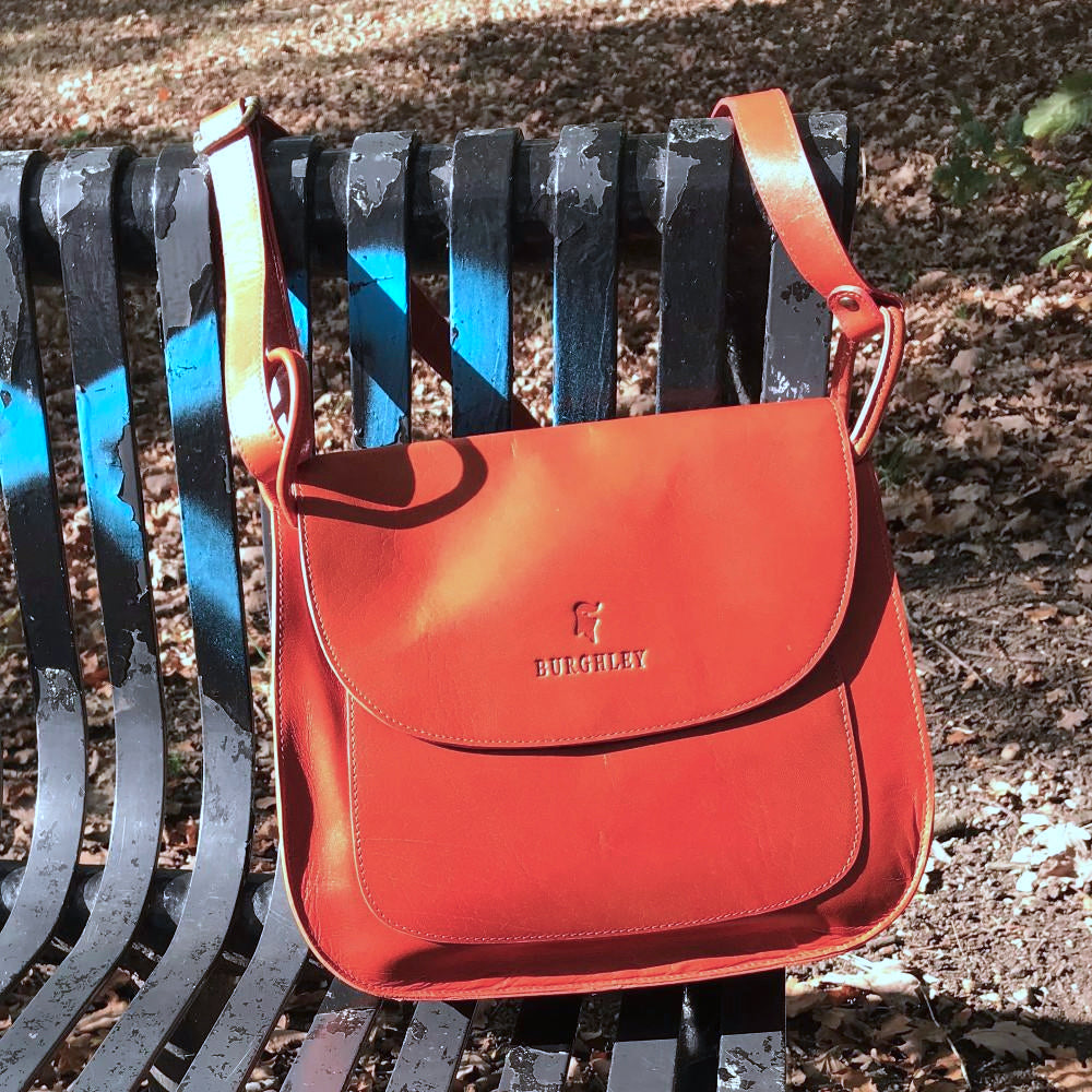 Aunby – Stylish and Practical Saddle Bag